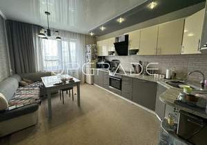 3-к квартира, вторичка, 78м2, 8/17 этаж