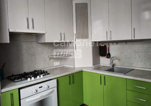 2-к квартира, вторичка, 42м2, 1/4 этаж