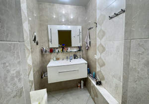 3-к квартира, вторичка, 140м2, 1/3 этаж