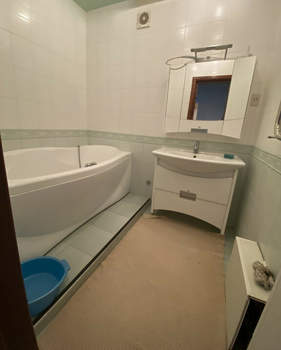 4-к квартира, вторичка, 112м2, 4/8 этаж