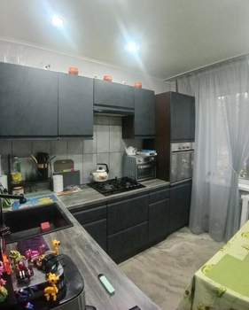 2-к квартира, вторичка, 53м2, 1/9 этаж