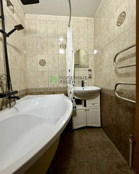 2-к квартира, вторичка, 57м2, 1/5 этаж