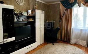 2-к квартира, вторичка, 64м2, 1/9 этаж