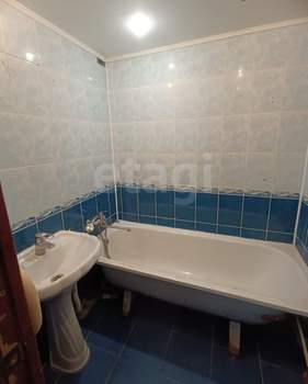 3-к квартира, вторичка, 64м2, 1/9 этаж