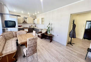 3-к квартира, вторичка, 73м2, 3/3 этаж