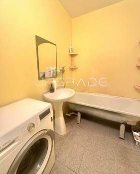 2-к квартира, вторичка, 61м2, 2/9 этаж