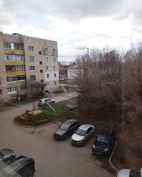 4-к квартира, вторичка, 71м2, 3/5 этаж