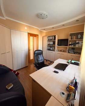 4-к квартира, вторичка, 113м2, 9/9 этаж