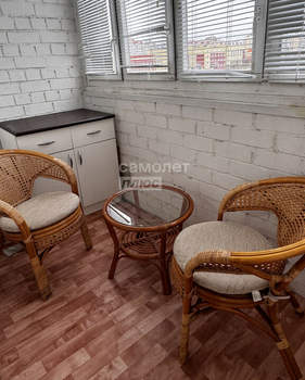 4-к квартира, вторичка, 102м2, 4/9 этаж