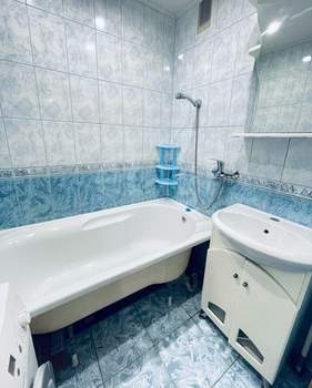 2-к квартира, вторичка, 50м2, 9/9 этаж