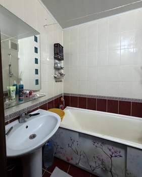 3-к квартира, вторичка, 76м2, 6/9 этаж