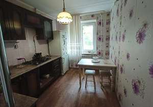 2-к квартира, вторичка, 53м2, 1/1 этаж