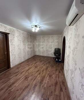 2-к квартира, вторичка, 45м2, 1/5 этаж