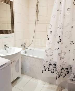 2-к квартира, вторичка, 75м2, 8/18 этаж