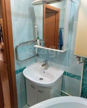 3-к квартира, вторичка, 63м2, 9/9 этаж