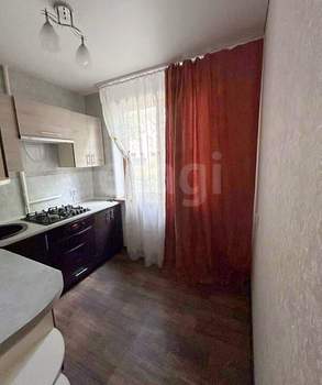 2-к квартира, вторичка, 45м2, 1/5 этаж