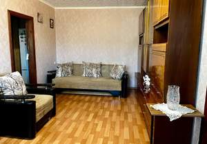 2-к квартира, вторичка, 46м2, 3/5 этаж