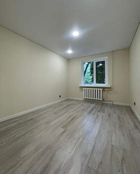 2-к квартира, вторичка, 55м2, 1/9 этаж