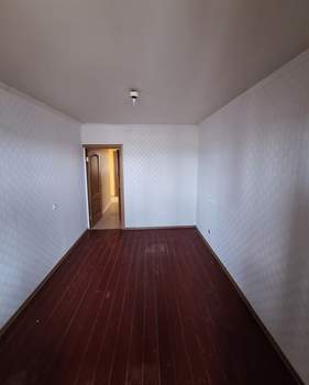 3-к квартира, вторичка, 56м2, 1/10 этаж