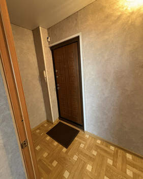 2-к квартира, вторичка, 42м2, 1/5 этаж