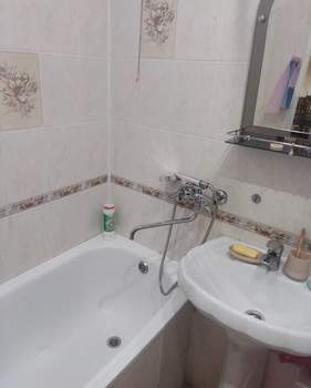 1-к квартира, вторичка, 42м2, 3/5 этаж