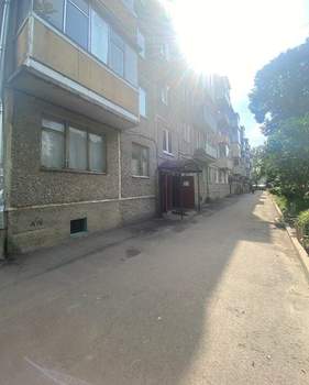 2-к квартира, вторичка, 43м2, 1/5 этаж