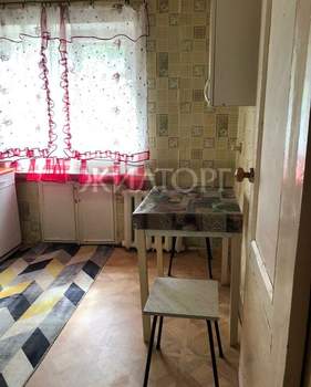 2-к квартира, вторичка, 43м2, 1/5 этаж