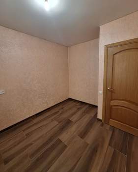 3-к квартира, вторичка, 56м2, 1/10 этаж