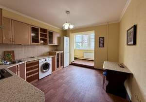 3-к квартира, вторичка, 76м2, 6/9 этаж