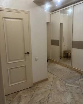 2-к квартира, вторичка, 75м2, 1/9 этаж