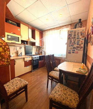 3-к квартира, вторичка, 68м2, 6/9 этаж