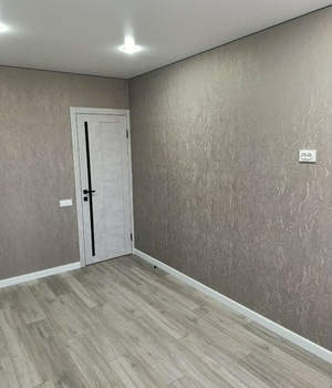 2-к квартира, вторичка, 42м2, 1/5 этаж