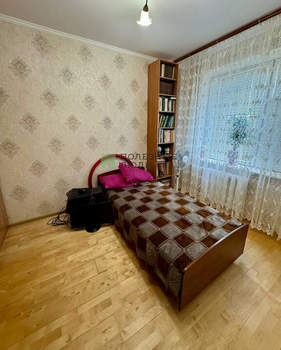 3-к квартира, вторичка, 71м2, 1/9 этаж