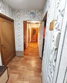 3-к квартира, вторичка, 64м2, 1/10 этаж