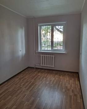 2-к квартира, вторичка, 43м2, 1/5 этаж