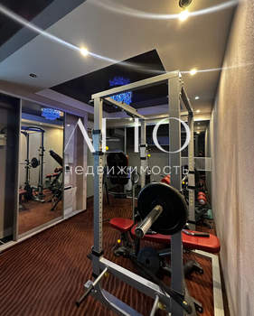 4-к квартира, вторичка, 150м2, 3/4 этаж