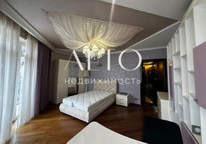 4-к квартира, вторичка, 150м2, 3/4 этаж