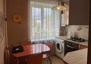 2-к квартира, вторичка, 40м2, 3/4 этаж
