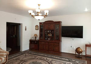 2-к квартира, вторичка, 100м2, 2/8 этаж