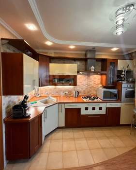 4-к квартира, вторичка, 101м2, 9/9 этаж