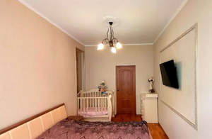 3-к квартира, вторичка, 87м2, 2/4 этаж
