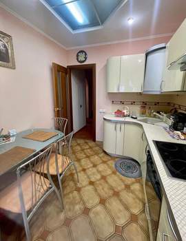 2-к квартира, вторичка, 60м2, 3/6 этаж