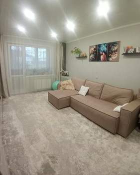 2-к квартира, вторичка, 53м2, 1/9 этаж