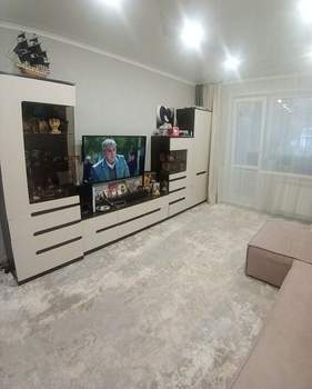 2-к квартира, вторичка, 53м2, 1/9 этаж