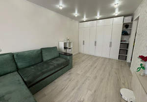 2-к квартира, вторичка, 50м2, 9/9 этаж