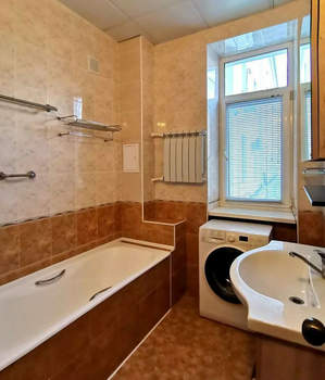 3-к квартира, вторичка, 87м2, 2/4 этаж