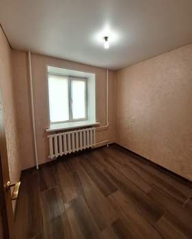 3-к квартира, вторичка, 56м2, 1/10 этаж