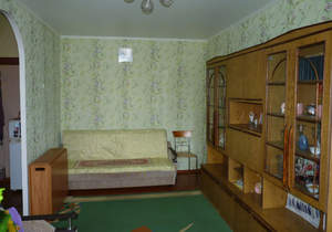 2-к квартира, вторичка, 44м2, 1/4 этаж