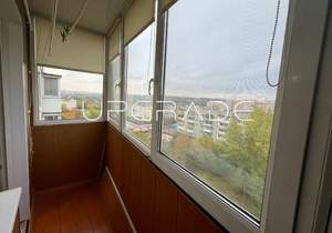 2-к квартира, вторичка, 50м2, 9/9 этаж