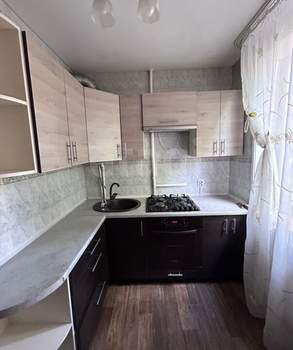 2-к квартира, вторичка, 45м2, 1/5 этаж